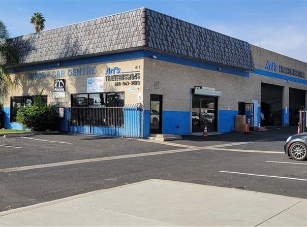 611 E Route 66, Glendora, CA 91740