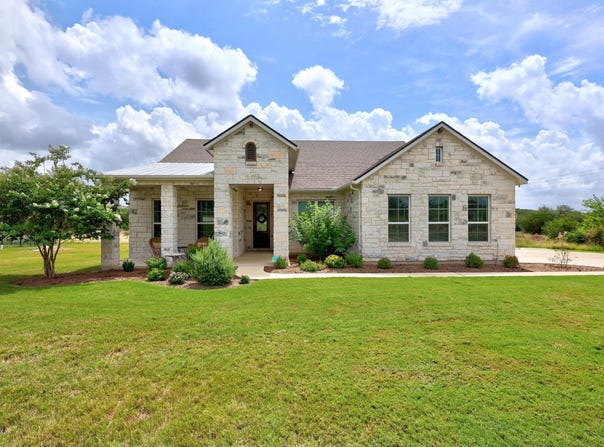 713 Sapling DR, Driftwood, TX 78619