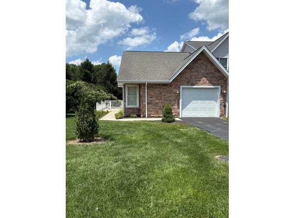 255 Pleasant View Drive, Wytheville, VA 24382