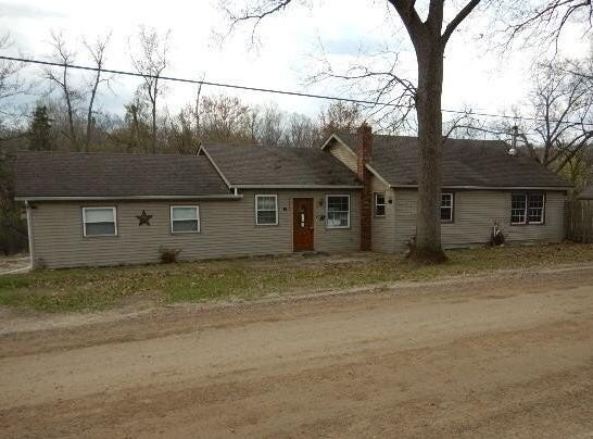 42720 Riggs Road, Belleville, MI 48111