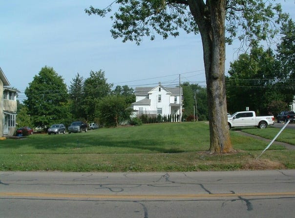 76 E Main Street, Centerburg, OH 43011