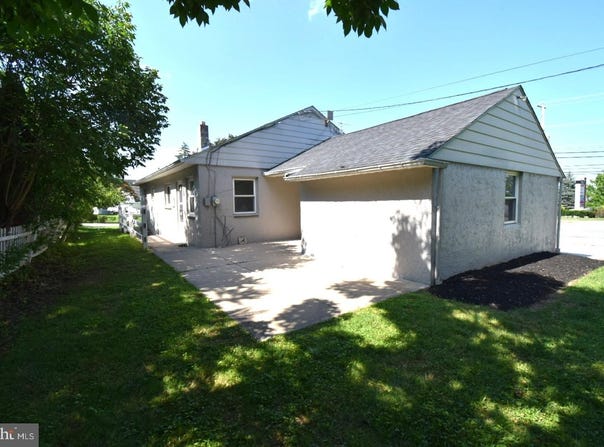 215 S HENDERSON ROAD, KING OF PRUSSIA, PA 19406