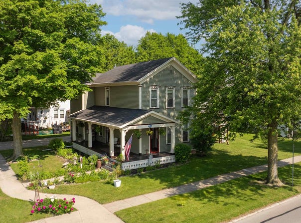 702 S Van Buren Street, Auburn, IN 46706