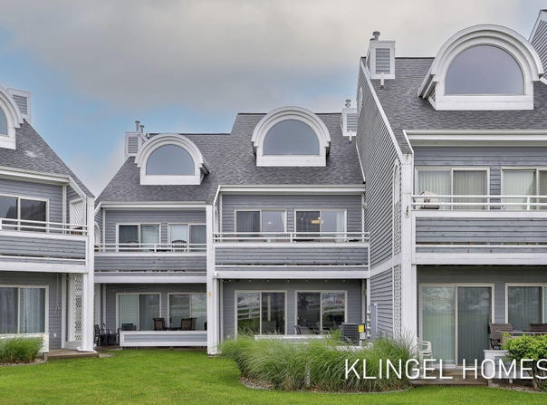 110 Millpoint Drive, Spring Lake, MI 49456