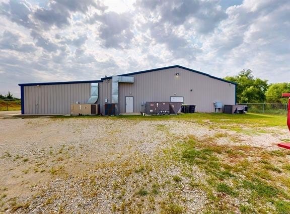 12770 N County Road 3580, Byng, OK 74820