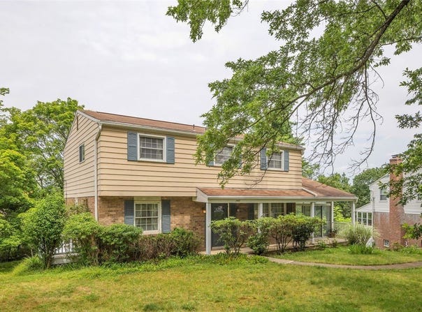 1449 Parkview Dr, McCandless, PA 15101