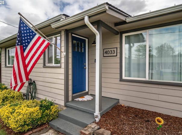 4033 HANNA ST, Roseburg, OR 97471