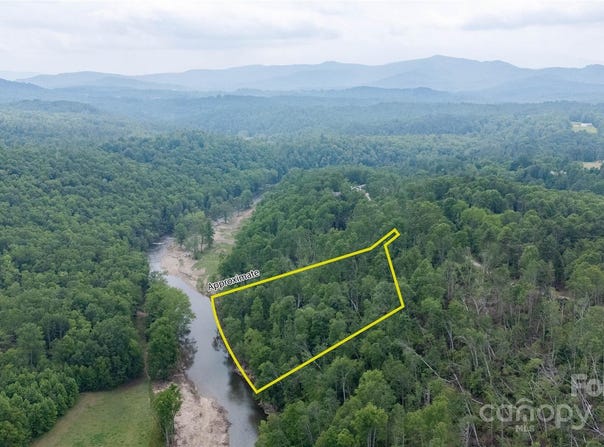 Vaughn Road, Spruce Pine, NC 28777