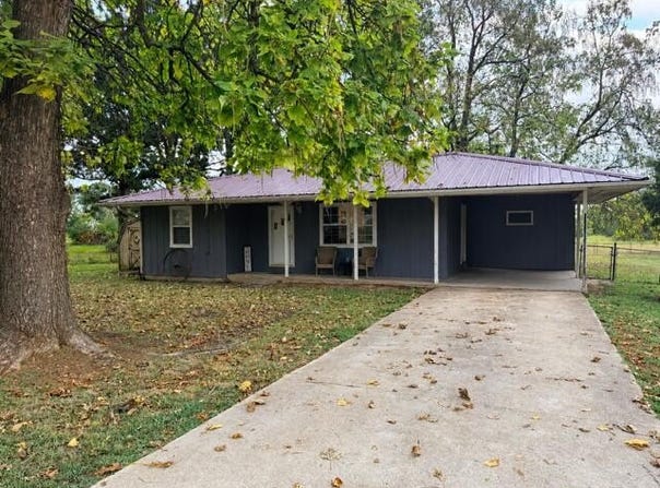 522 Hunter Avenue, Summersville, MO 65571