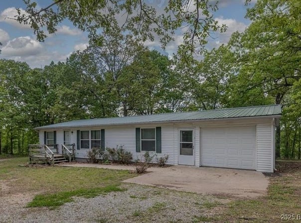 20877 Twin Hills Drive, Warsaw, MO 65355