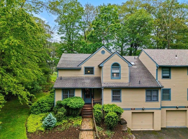 606 Buck Circle, Buck Hill Falls, PA 18323