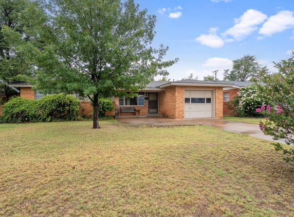 4909 42nd Street, Lubbock, TX 79414