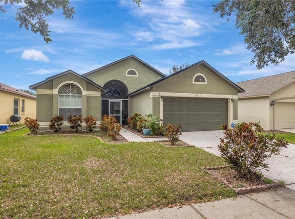6923 WATERBROOK Court, GIBSONTON, FL 33534