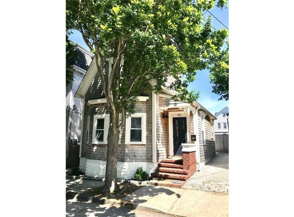 50 Lee Avenue, Newport, RI 02840