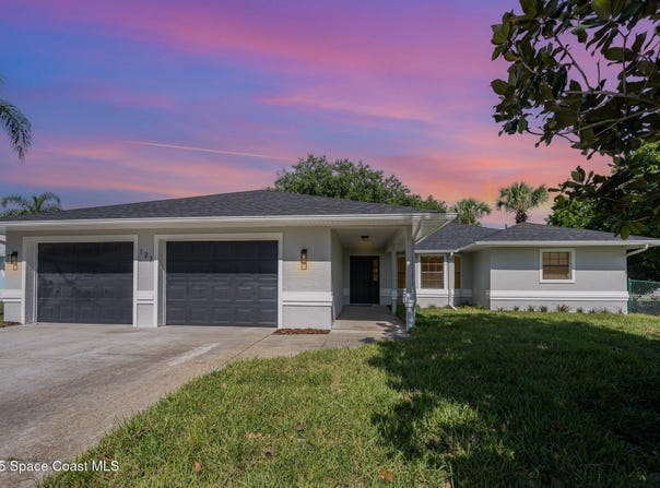 127 Friar Court, Sebastian, FL 32958