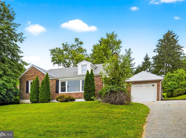 421 CORBIN ROAD, YORK, PA 17403