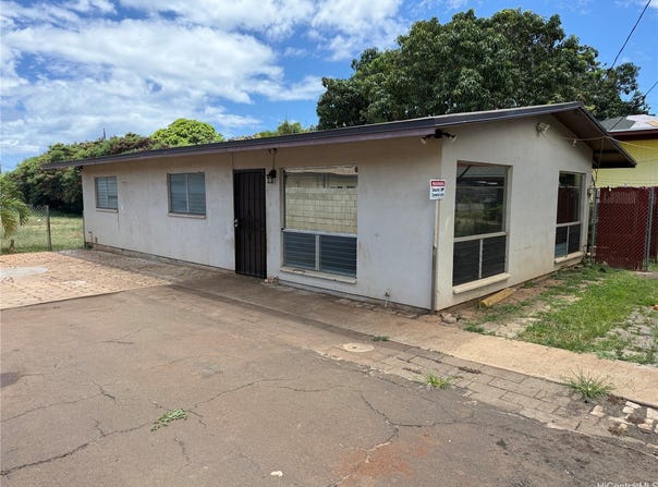 84-1037 Hana Street, Waianae, HI 96792