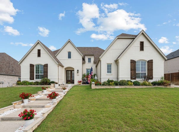 11416 Hickory Falls Drive, Argyle, TX 76226