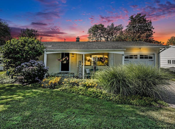 614 River Street, Spring Lake, MI 49456