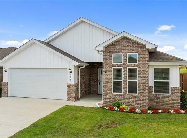 415  NW 62nd  AVE, Bentonville, AR 72713