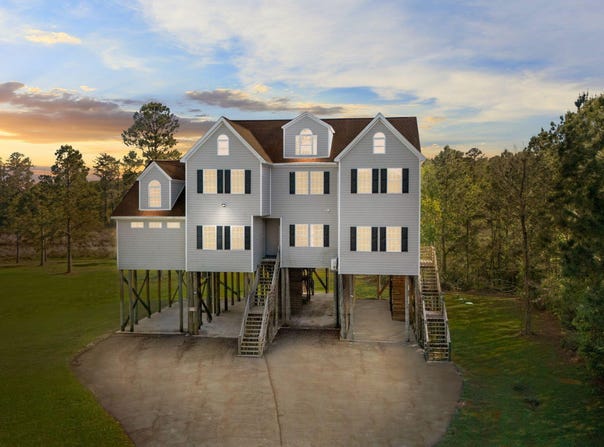 2180 Nc 304, Bayboro, NC 28515