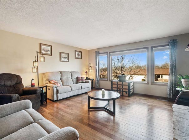 1568 Matterhorn Dr NE, CedarRapids, IA 52402