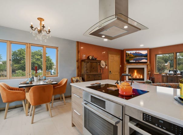 2378 Camino Capitan, Santa Fe, NM 87505
