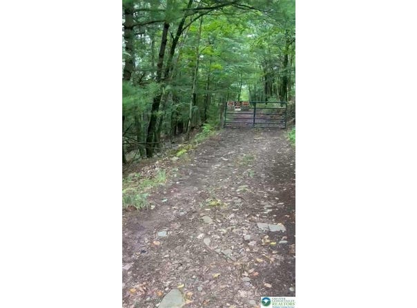 3018 Hickory Lane unit: 3018, Luzerne, PA 18655