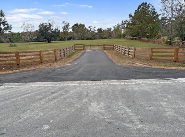 5378 W HIGHWAY 329, REDDICK, FL 32686