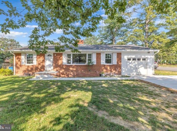 6400 INWOOD DRIVE, SPRINGFIELD, VA 22150