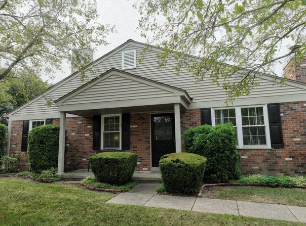 15810 Cambridge Drive, Clinton Twp, MI 48038