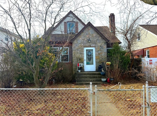 253 William Street, West Hempstead, NY 11552