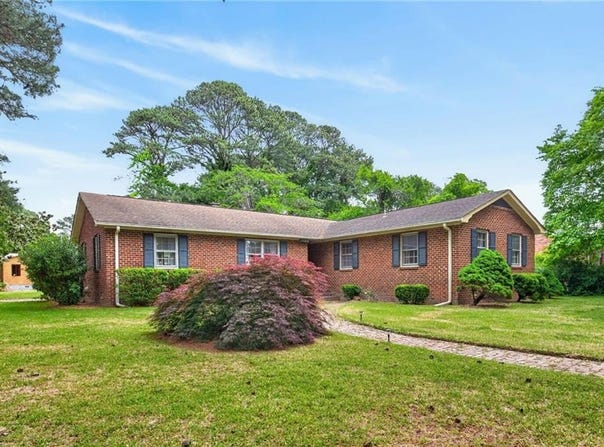 3100 Riveredge Drive, Portsmouth, VA 23703