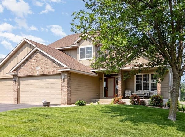 1006 9th Street Court SE, New Prague, MN 56071