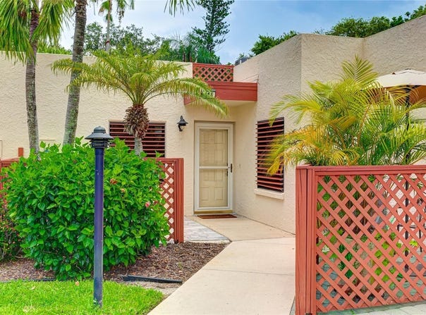 814 SPRING LAKES BOULEVARD, BRADENTON, FL 34210
