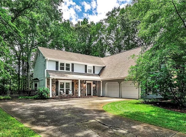 270 Hollyridge Way, Roswell, GA 30076