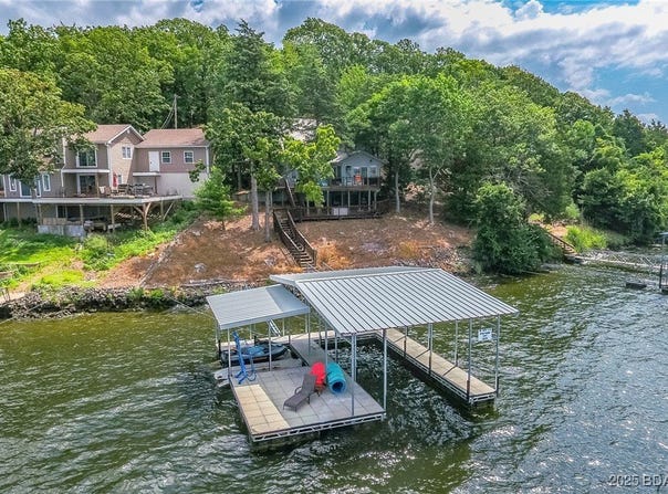35 Port Bagnell West, Eldon, MO 65026