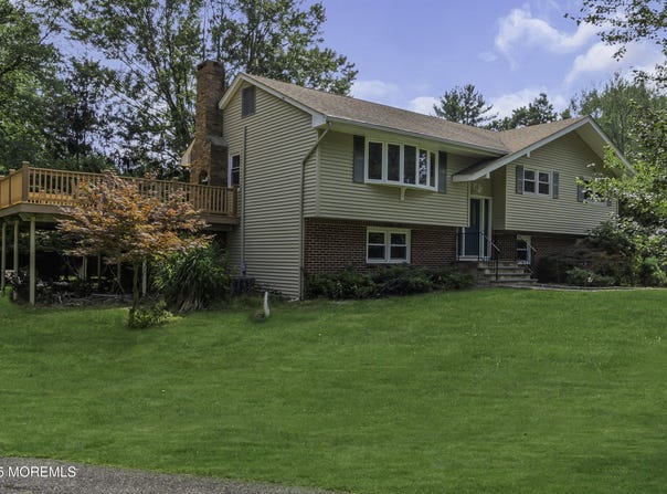 619 Maze Road, River Vale, NJ 07675
