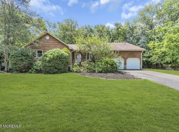 25 Overhill Road, Ocean Twp, NJ 07712