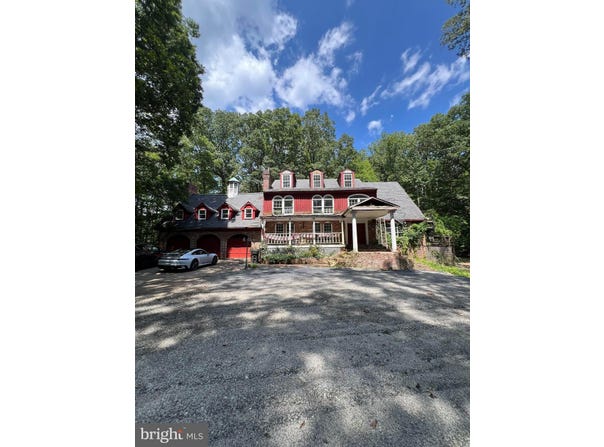 8605 RUNNING FOX COURT, FAIRFAX STATION, VA 22039