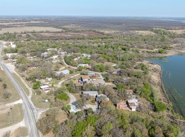 124 Arrowhead, Proctor, TX 76442