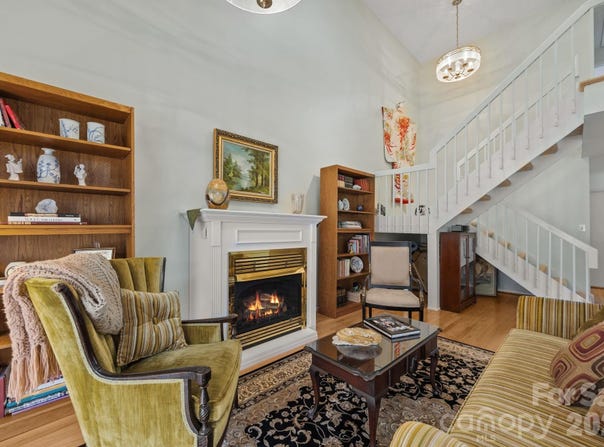 102 Crowfields Drive, Asheville, NC 28803