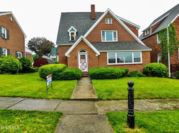 1216 23rd Avenue, Altoona, PA 16601