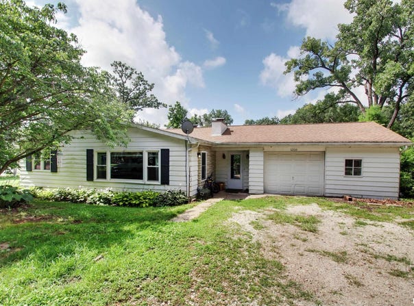 1210 Shady Acres Lane, Quincy, IL 62305