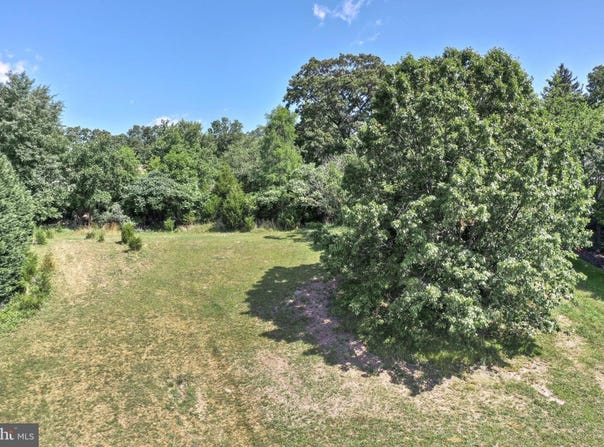 2254 SPANGLER CIRCLE, YORK, PA 17406