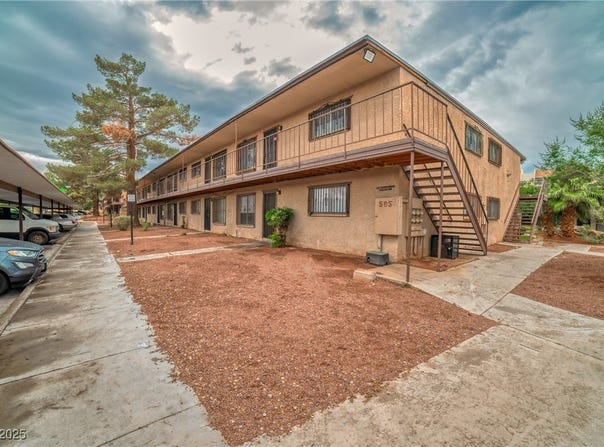595 S Royal Crest Circle, Las Vegas, NV 89169