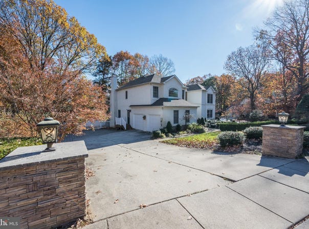 2 CALLISON LANE, VOORHEES, NJ 08043