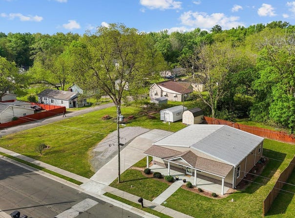 212 Orange Street, Oxford, NC 27565