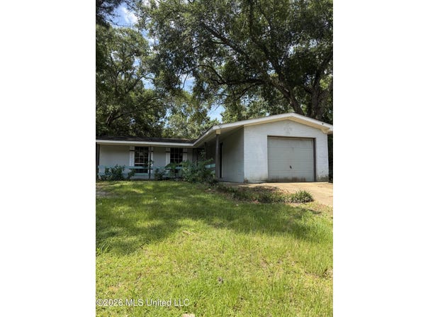 1929 Carol Drive, Gautier, MS 39553