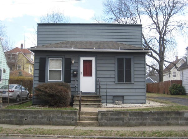 102 Bowe Avenue, Stratford, CT 06615
